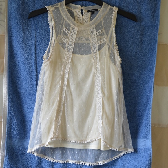 Monteau Tops - Monteau White Lace Top w/ Under Shirt